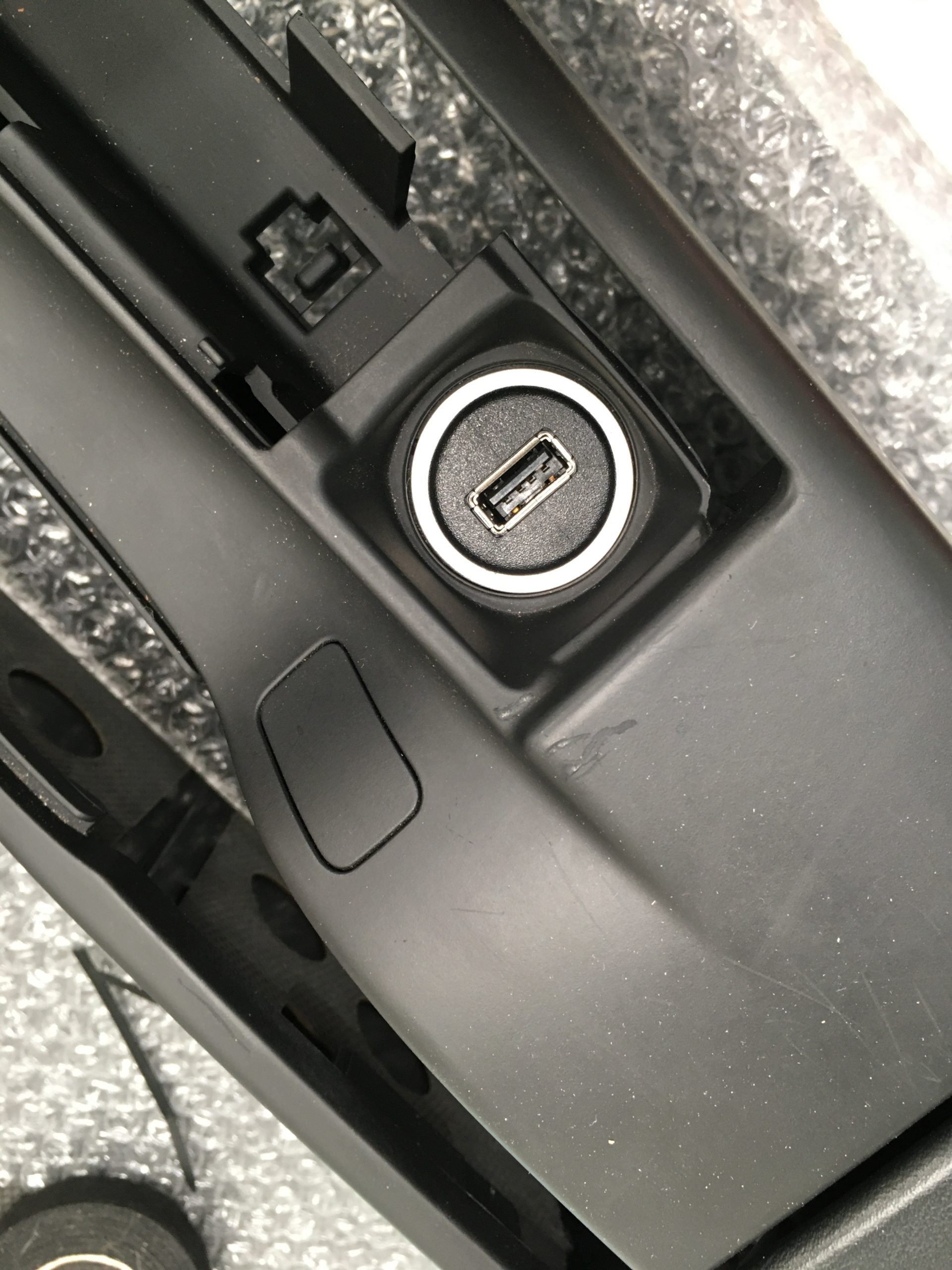 Porsche 997 GT3 CarPlay installation of USB into factory cigar lighter location