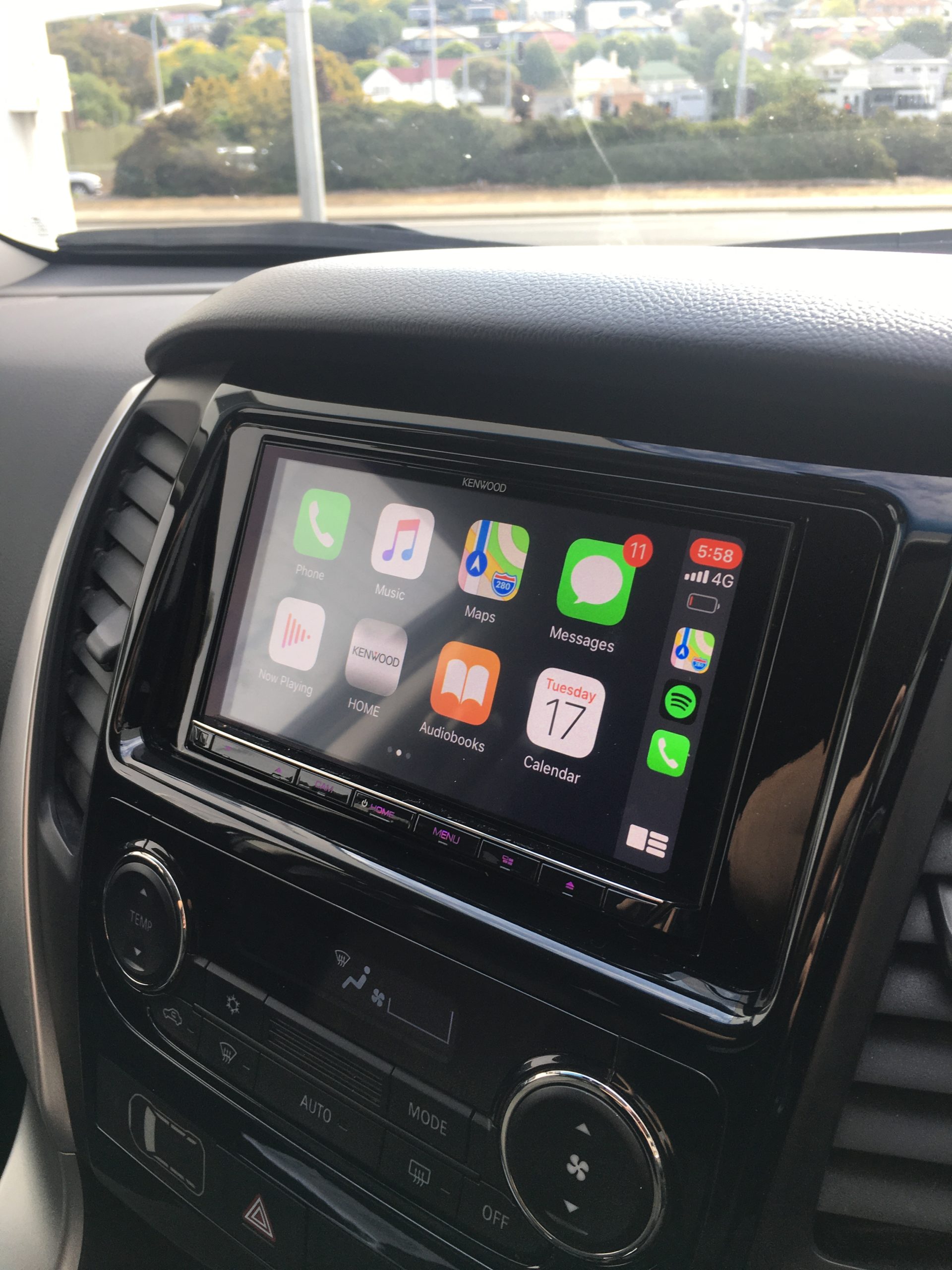 Kenwood wireless CarPlay in Mitsubishi Pajero