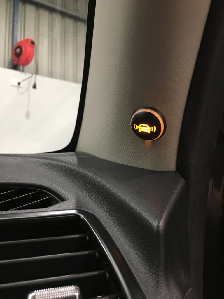 Car Blind Spot Detection System Driven Sound Vision Technology