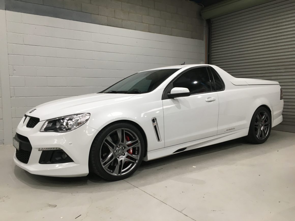 VF Commodore Maloo Stereo