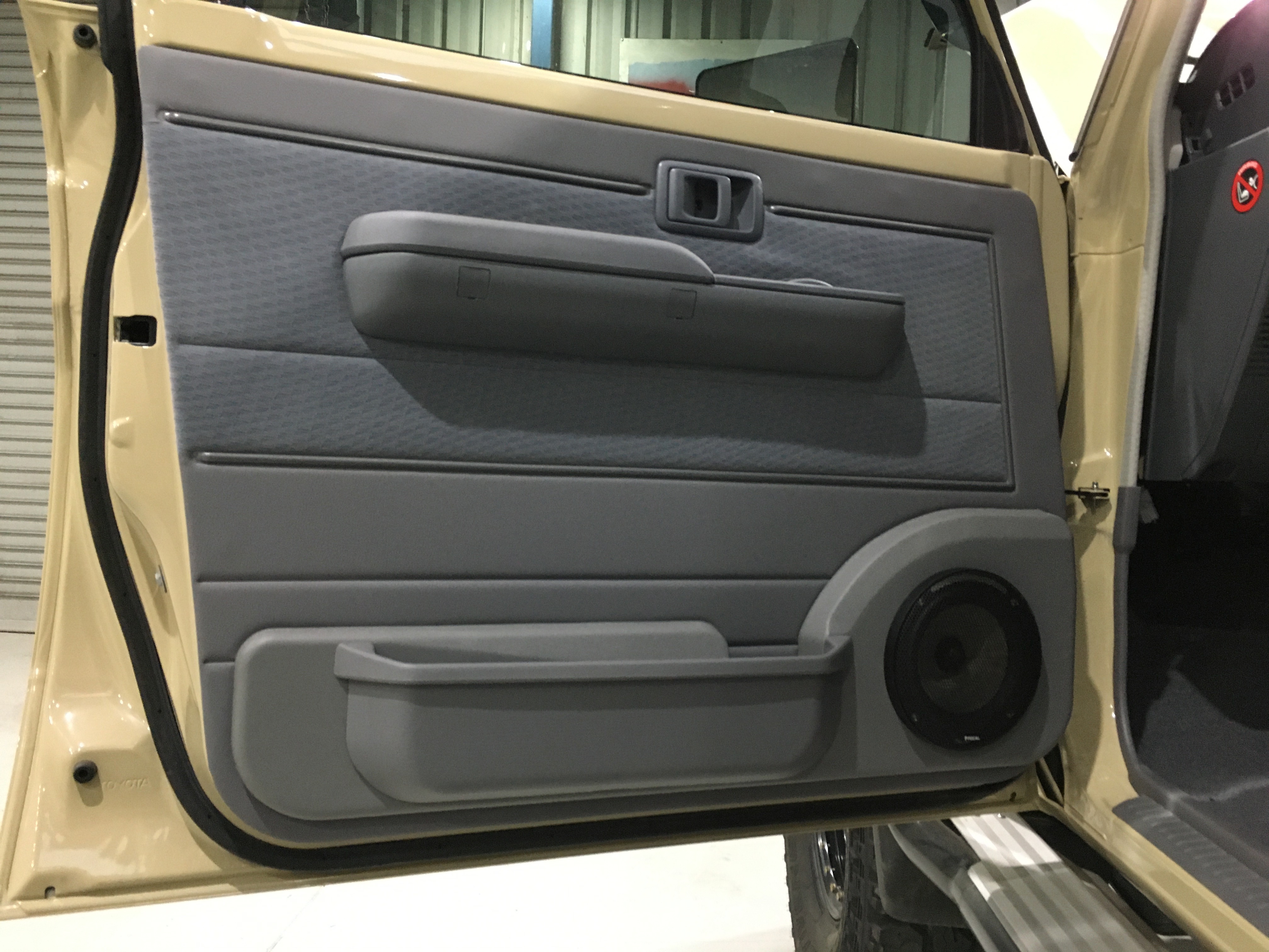 focal speakers in 79 series landcruiser