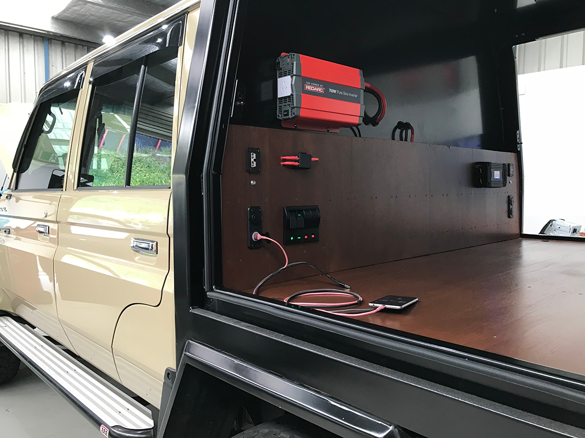 landcruiser dual battery and canopy fit-out